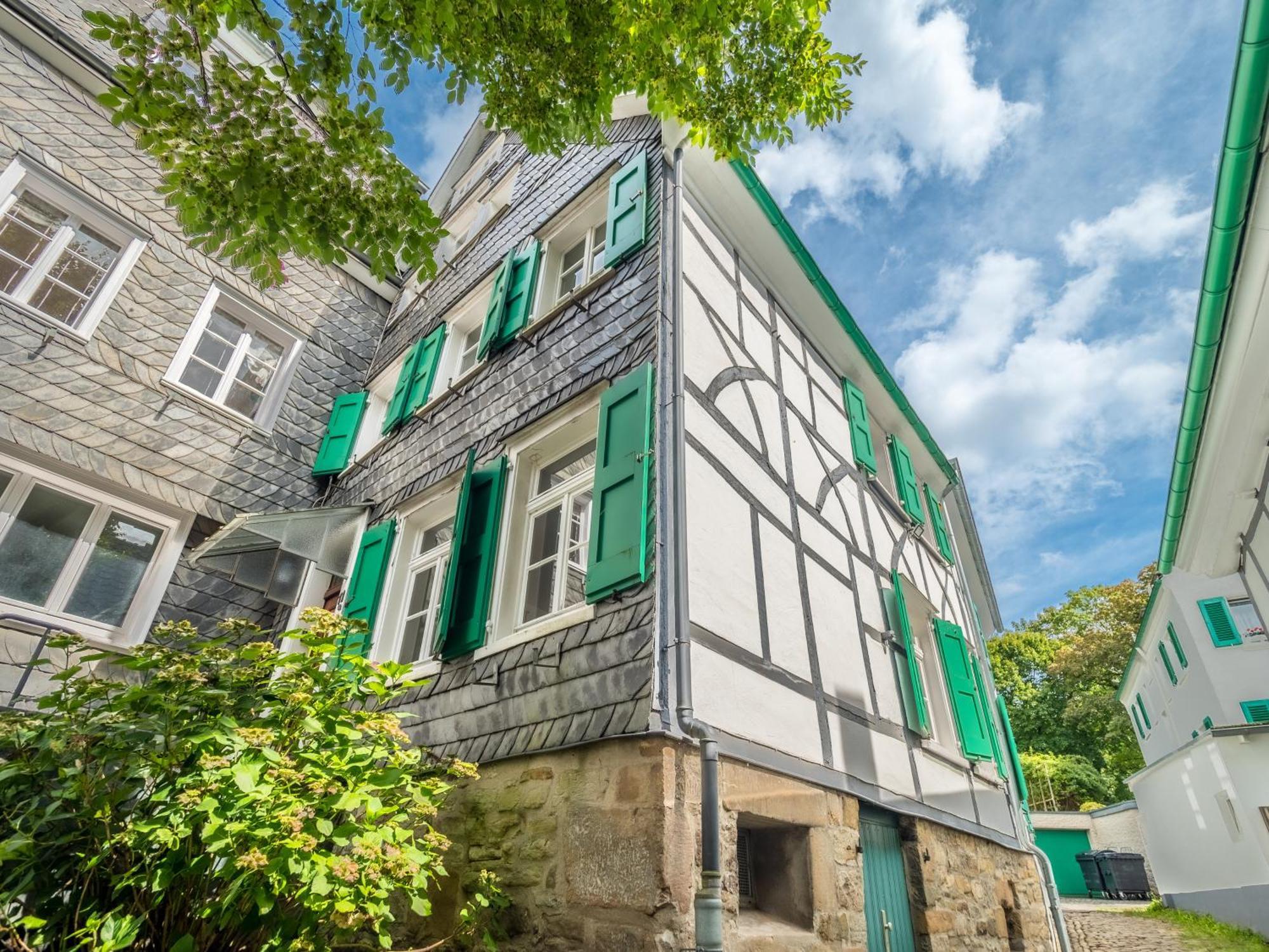 Kuesterhaus Graefrath Solingen Dış mekan fotoğraf